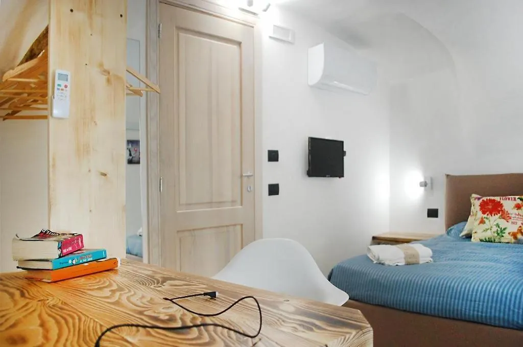 Legnosuites 3 Rooms 3 Bathrooms Group And Family By Houseinnaples Naples